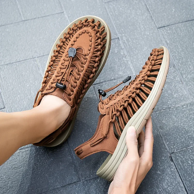 Mens Fashion Trend 2026 - 2026 メンズチャームサンダル夏の新しいカジュアルシューズファッショントレンドビーチシューズ女性のフラットサンダルが提供中夏の男性スリッパ